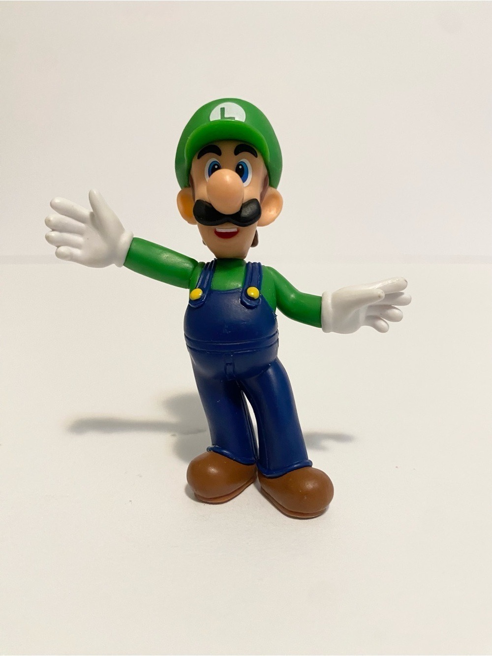 Super Mario Bros Luigi 2 1/2" Action Figure Jakks Pacific Nintendo Official